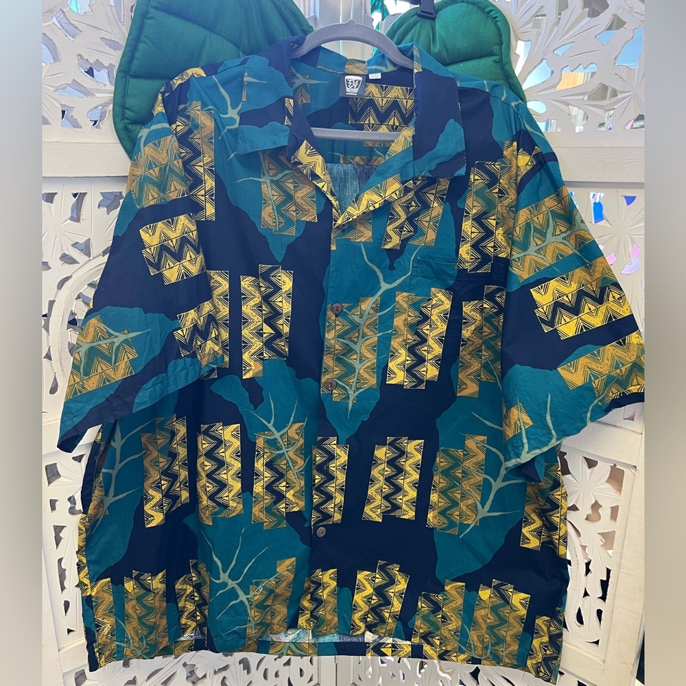 VTG Tutuvi Mens aloha Hawaiian shirt. Size 3X. Teal/Gold Kalo print.